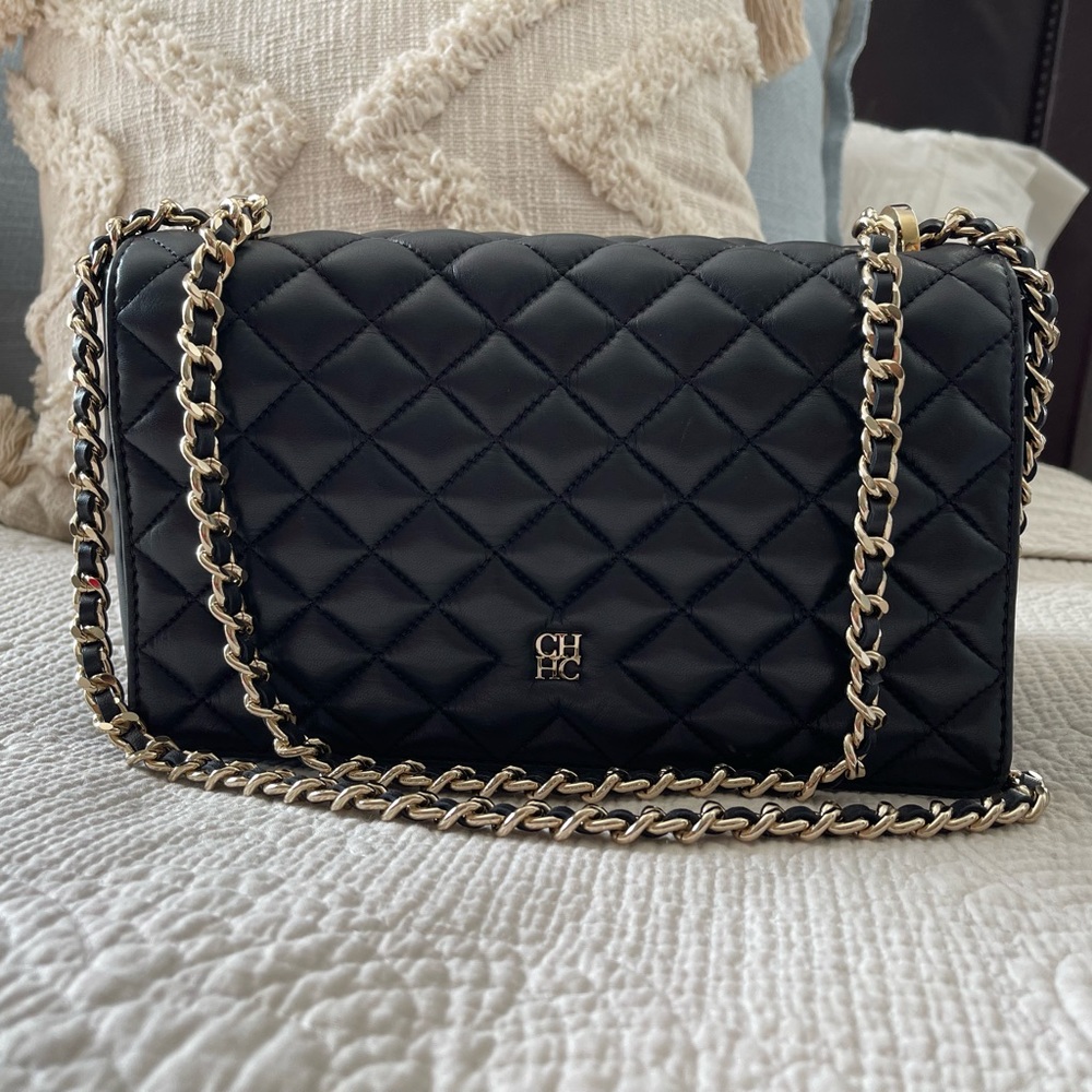 NEW WITH TAGS | Carolina Herrera Black Quilted Leather Bag with Gold Chain.